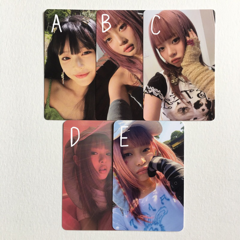 Newjeans Hanni blue book photocard - blue book, OMG weverse
