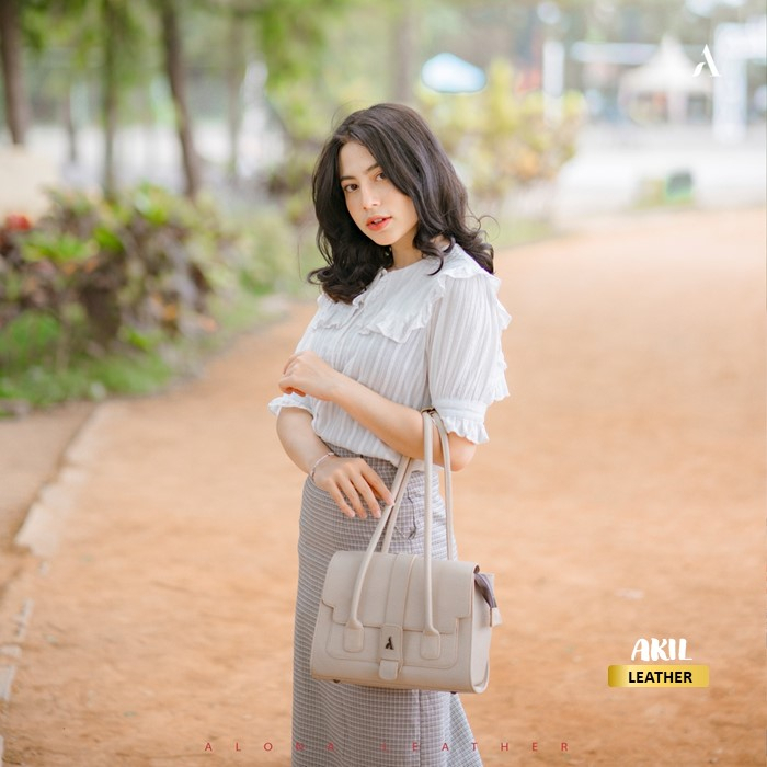 Tas Wanita Branded Model Jinjing Bahu Bahan 100% Kulit Sapi Asli Original Premium Alona Lamia Leather Bag