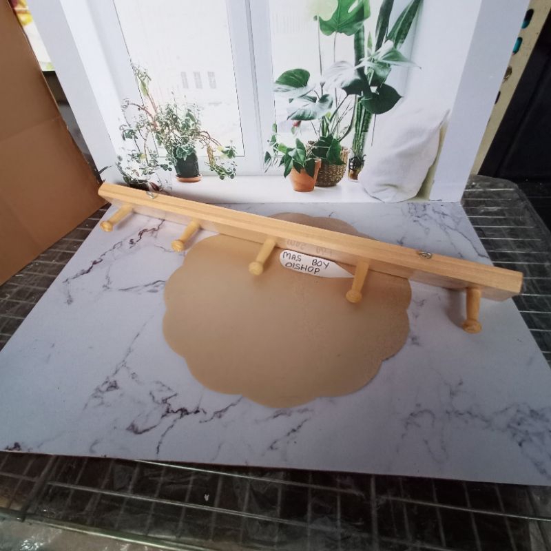 Gantungan Baju Kayu 5 Kait / Kastop Kayu / Cantolan Kayu