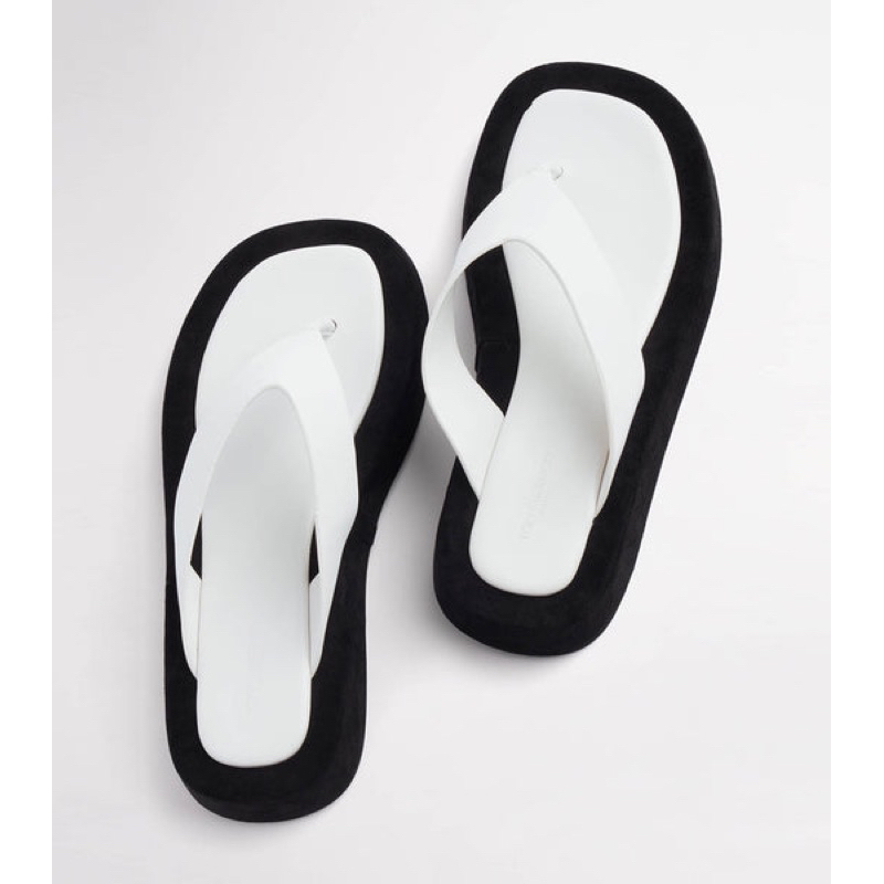 TONY BIANCO Ives Milk Capretto 3.5cm Sandals Size 9