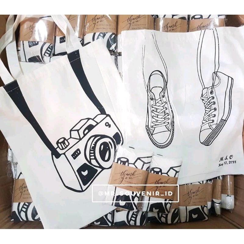 Souvenir Totebag Blacu Souvenir Pernikahan