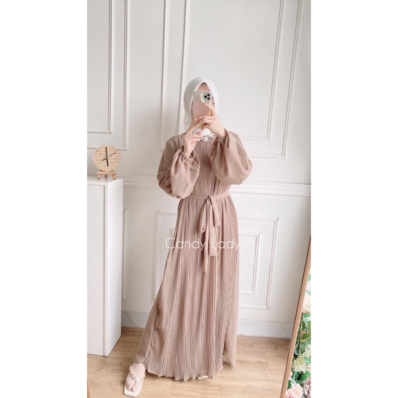 Audria Pleats Maxi