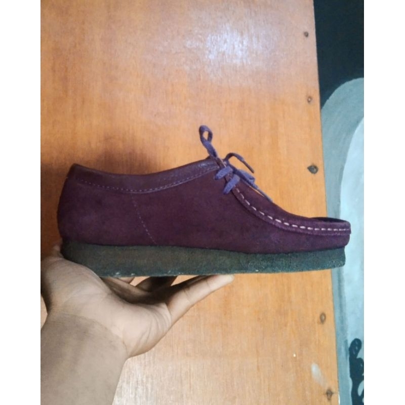 clarks wallabee second purple