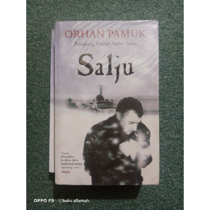 Novel Salju Orhan Pamuk ori