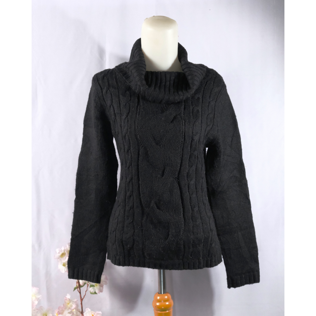 No. 83 - Sweater Rajut Cowl Neck Hitam Black Spirytus Murah Preloved