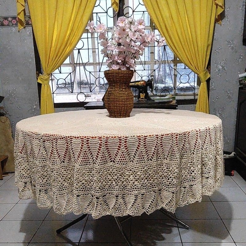 Taplak Meja Bulat Rajut / Taplak Meja Makan Bulat Rajut / Taplak Meja Tamu Rajut / Taplak Meja Teras