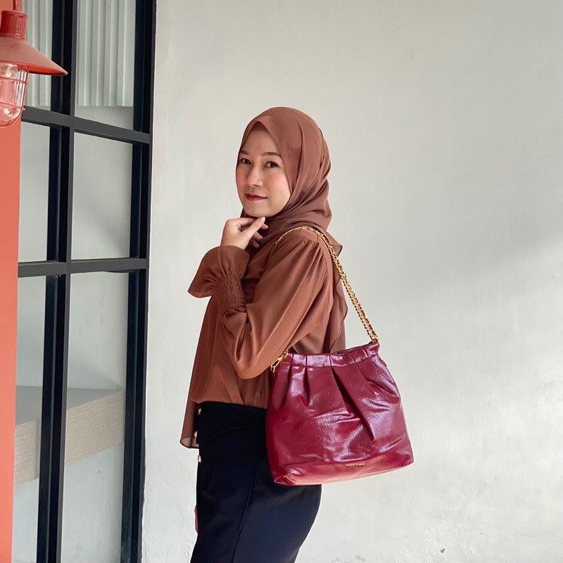 CK WRINKLE CHAIN TOTEBAG