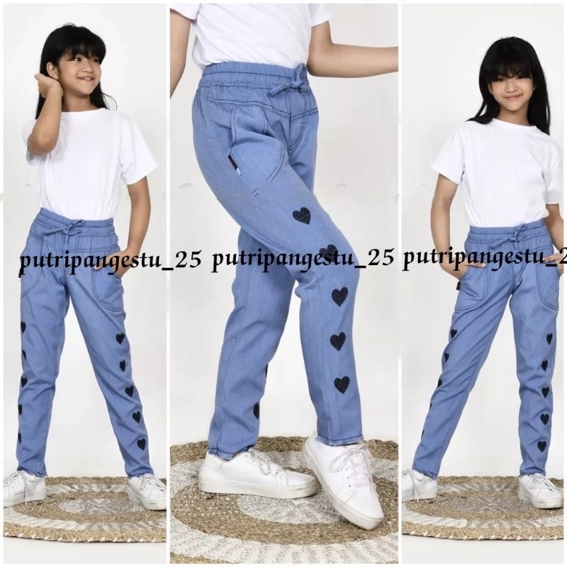 celana anak perempuan anak motiv love // celana kolot anak love rawis // celana anak perempuan 7-8 9-10  11-15 tahun // kulot anak love // celana anak perempuan tanggung // celana rawis love // jeans anak perempuan // kulot jeans anak