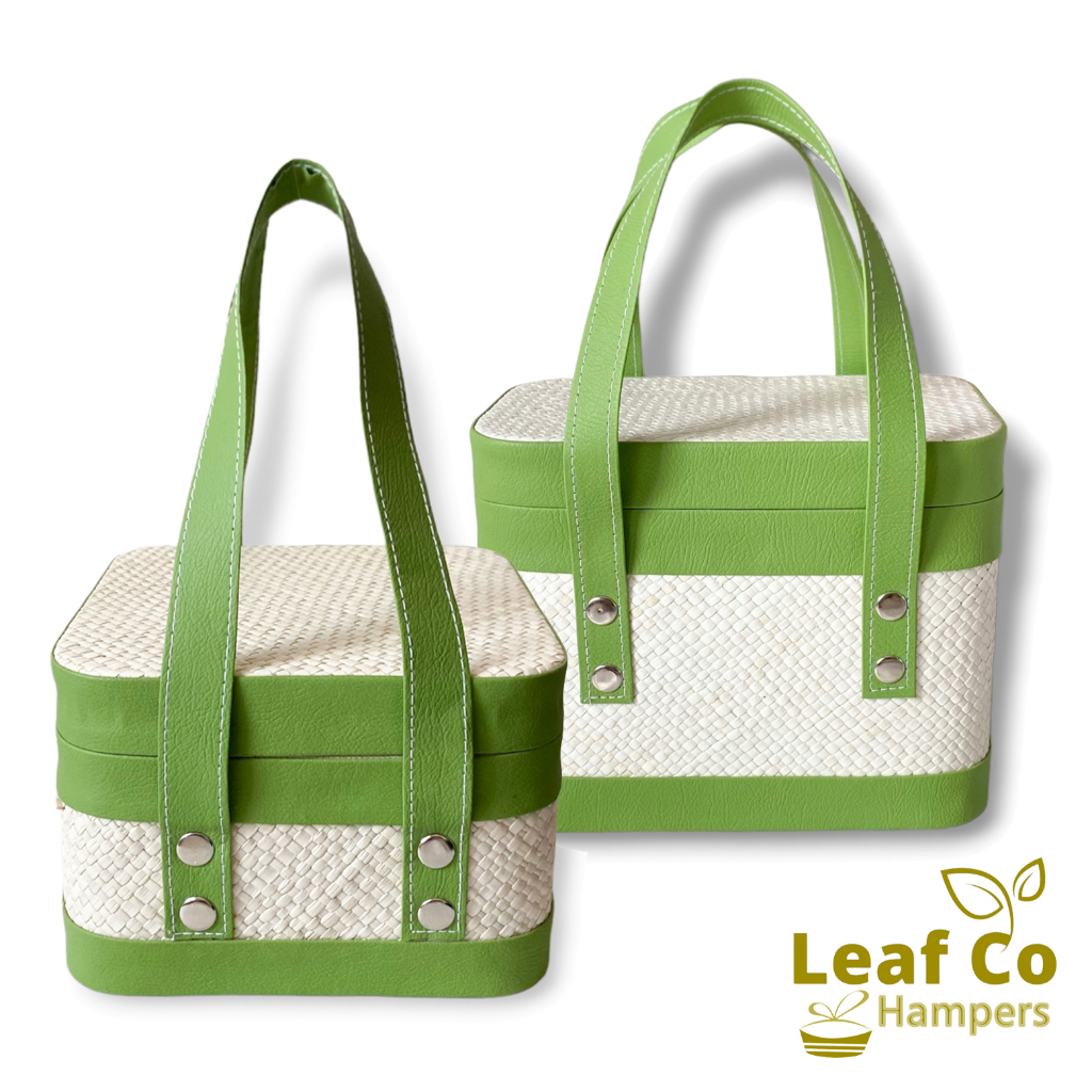 

Leaf Co - Tas Box Hampers Beauty Kiss Anyaman Pandan Tas Hantaran Pernikahan Tas Box Parcel Anyaman