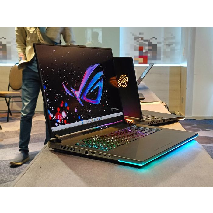 Laptop Gaming Asus Rog STRIX SCAR G834JY I949C6T-O RTX4090 16GB I9 13980HX 32GB 2TBSSD W11 OHS2021 18.0 QHD+