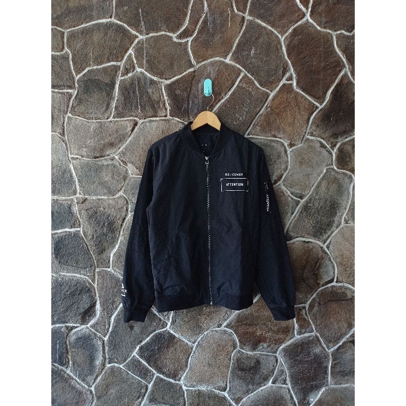 Jaket Bomber Ugiz Hitam Original