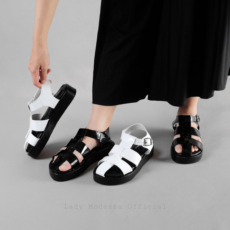 Lalisa Sandal