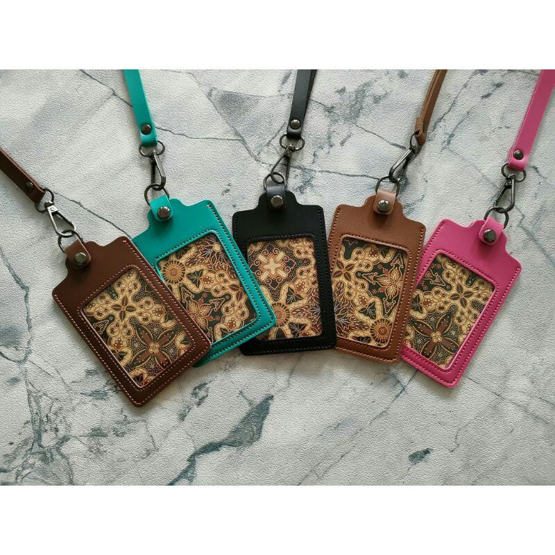 

Name Tag Kulit Id Card Kulit Holder Kancing Lanyard Kancing Name Tag ID Card Kancing Kulit Termurah