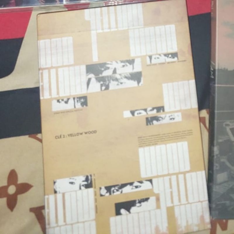 Booked Stray Kids Yellow Wood Taiwan