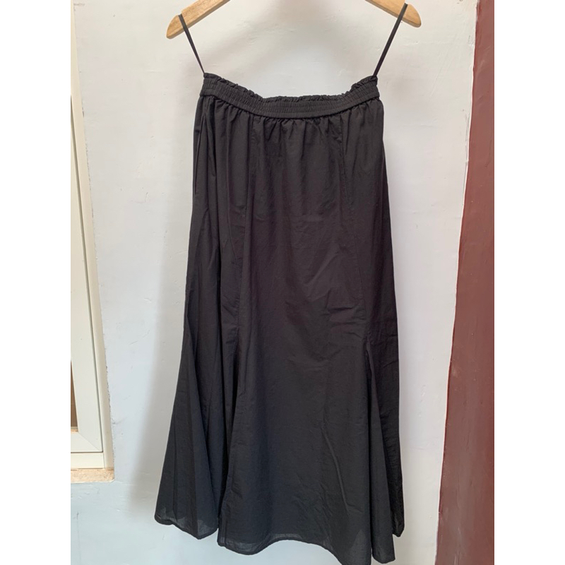 Preloved rok duyung uniqlo