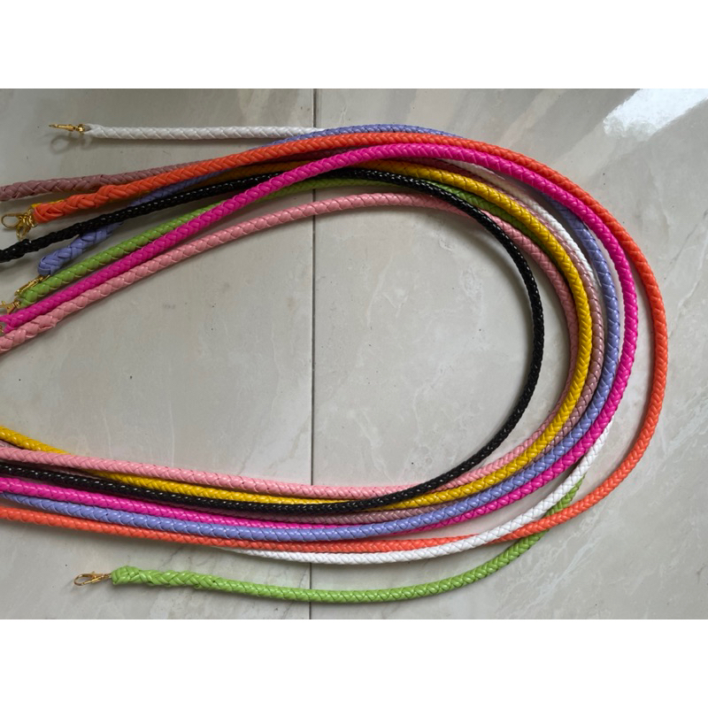 TALI PANJANG PLASTIK JALI 100cm