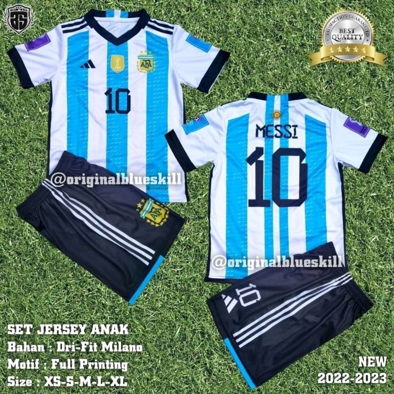Setelan argentina jersey piala dunia terbaru / setelan anak jersey argentina terbaru / pakaian olahraga anak / setelan sepak bola argentina anak / setelan piala dunia terbaru
