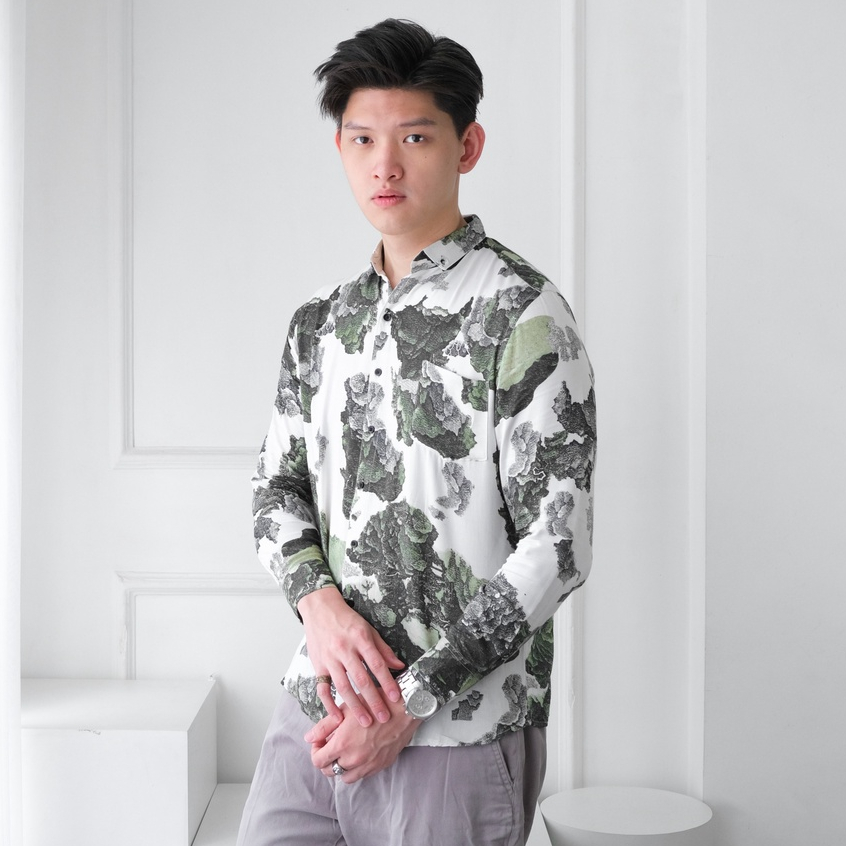 SANVANINA Kemeja Panjang Pria Motif Hawaiian Slim Fit - Long Hawai Foresta E-8507