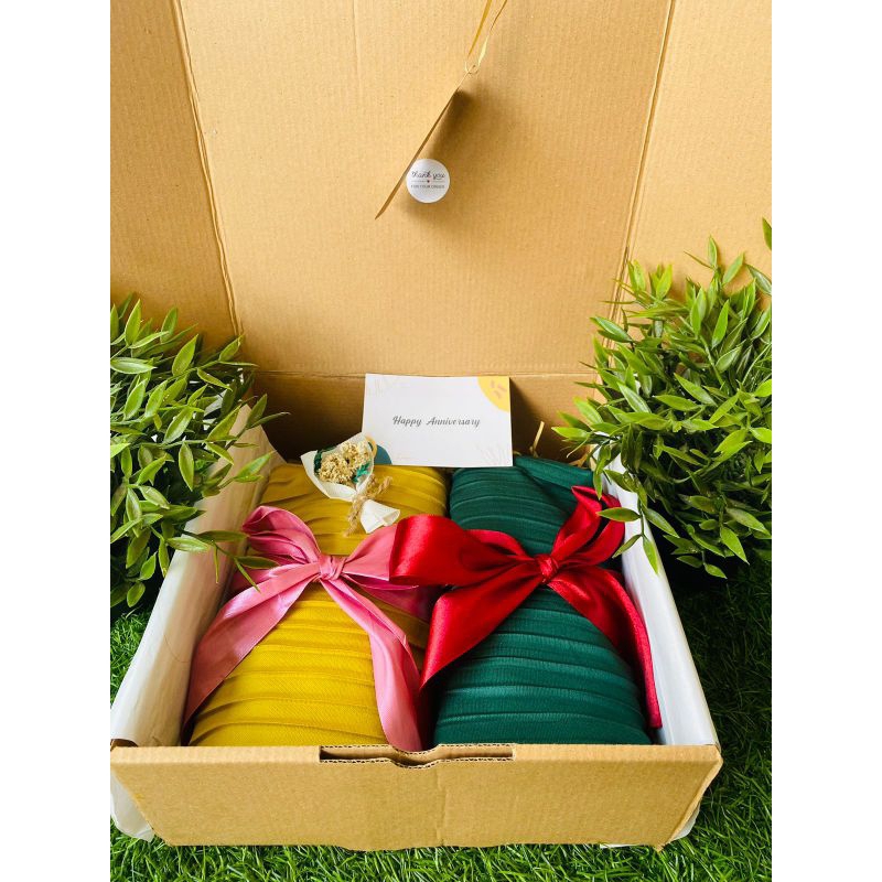 

yurastore03/hampers kado Amyversary ultah pernikahan wisuda