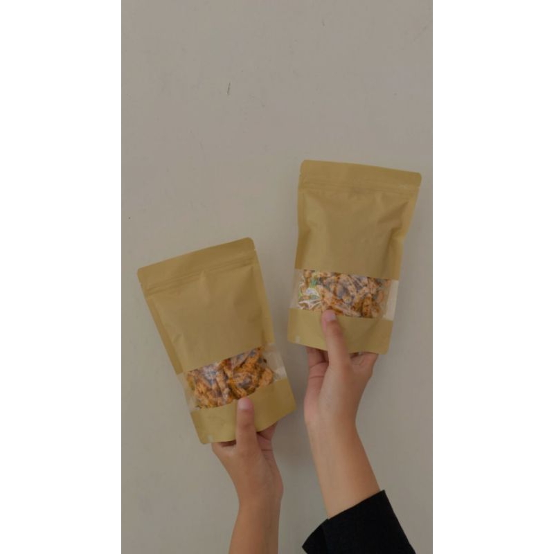 

cemilan pedas daun jeruk