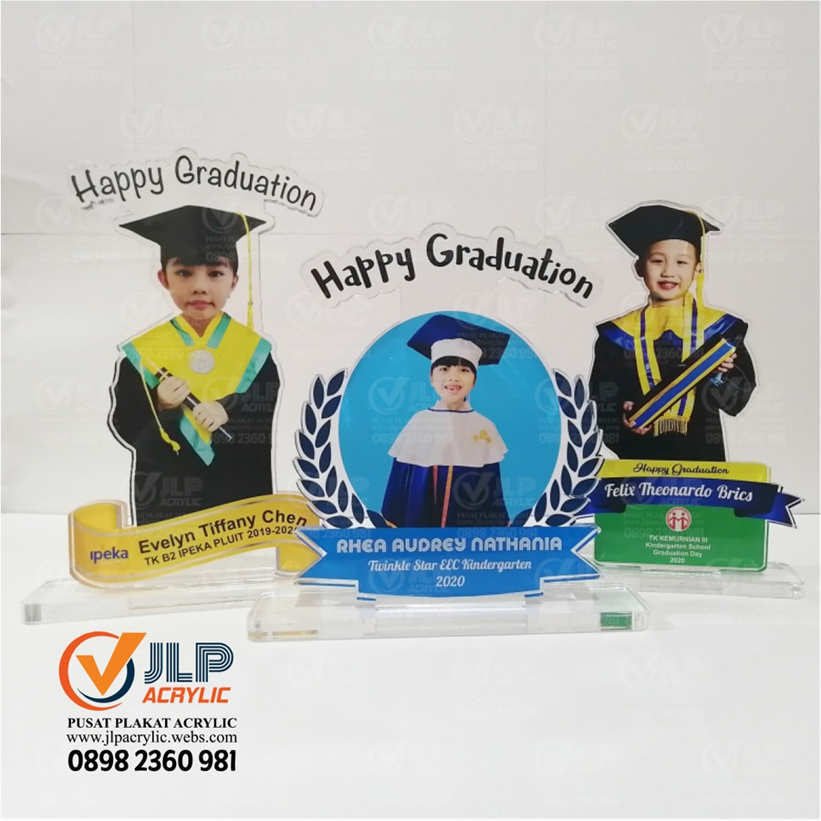 PLAKAT WISUDA, VANDEL WISUDA, PIAGAM WISUDA, PENGHARGAAN WISUDA, MEDALI WISUDA, PLAKAT GRADUATION, V