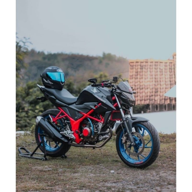 STRIPING STICKER CB 150R new led streetfire new CB150R 2018 hitam dop