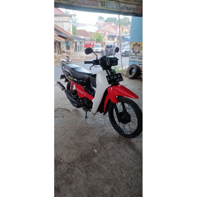 motor yamaha alfa tahun 1990