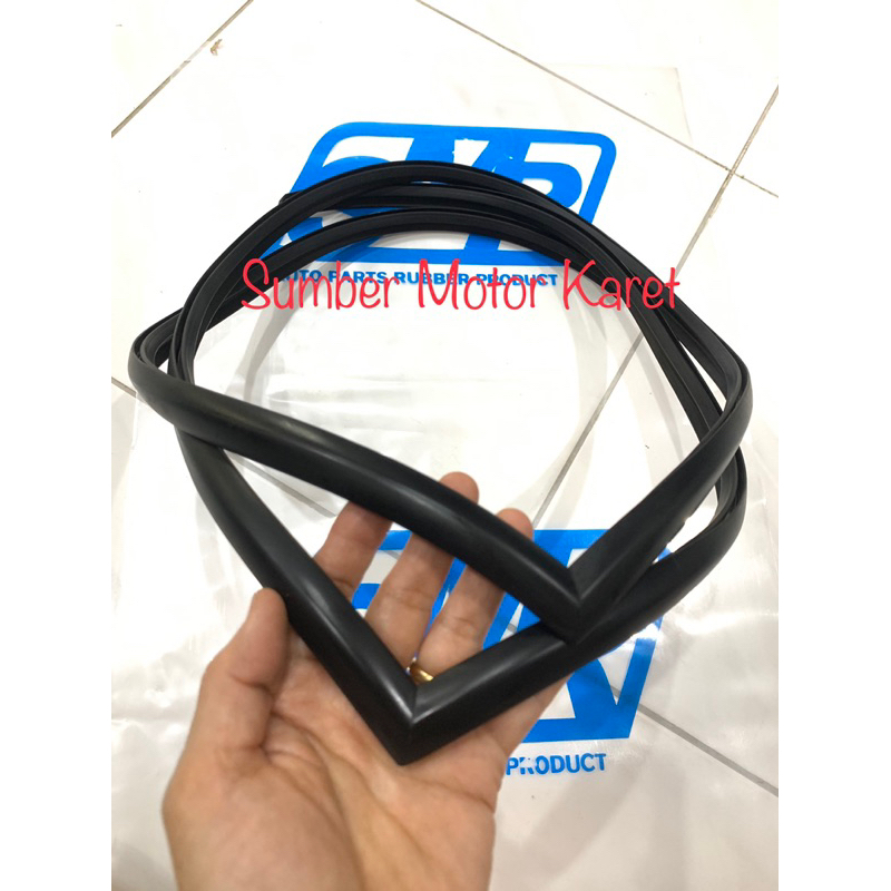 Import Karet Kaca Depan Suzuki Vitara Escudo Sidekick