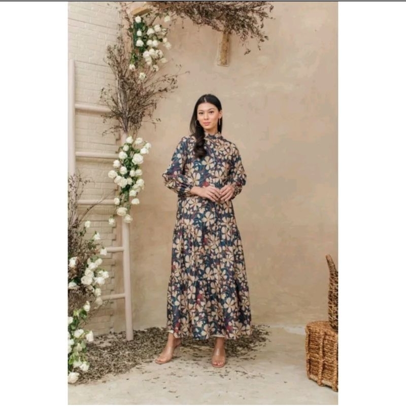 Jasmine dress wearing klamby S Preloved