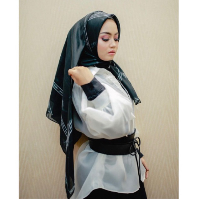 MONOGRAM SERIES 1 INONG SCARF