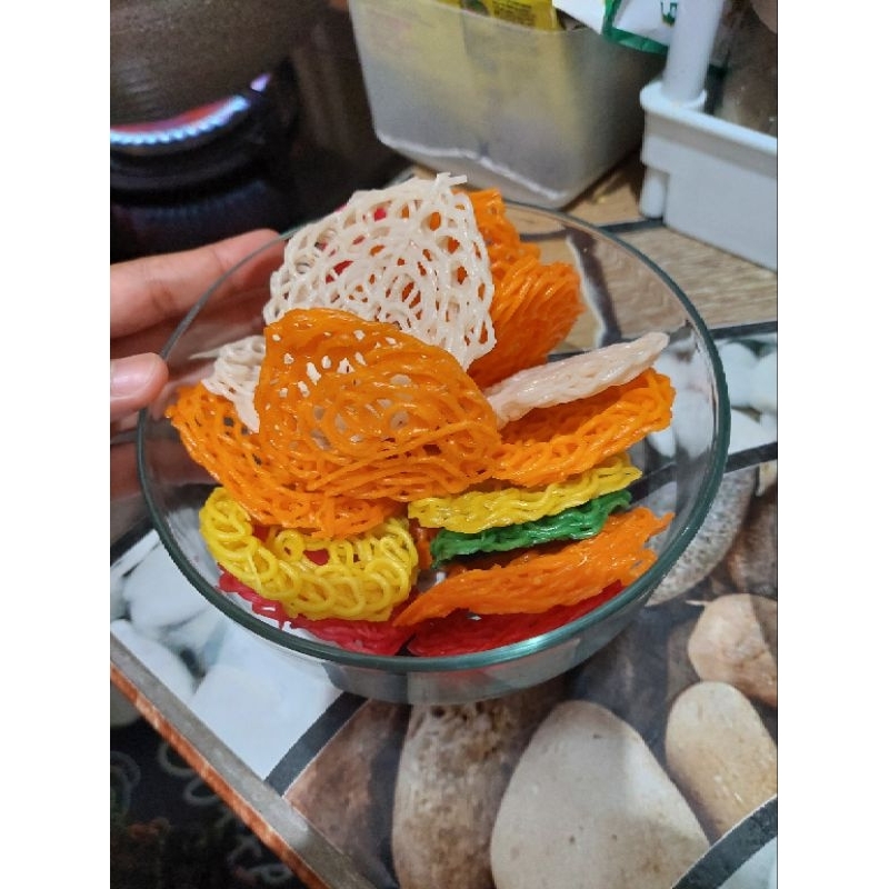 

KERUPUK JEBLES PELANGI 1/2KG