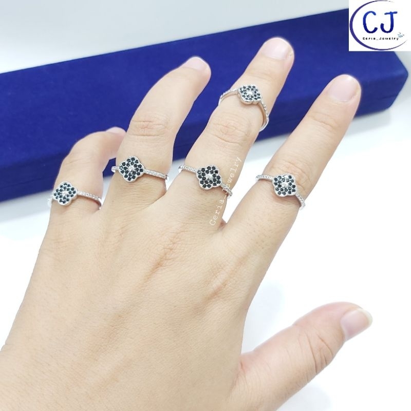 Cincin Perak Wanita Asli Silver 925 Lapis Emas Putih Model Van Cleef Permata Kombinasi Hitam Putih - Perhiasan Perak Asli