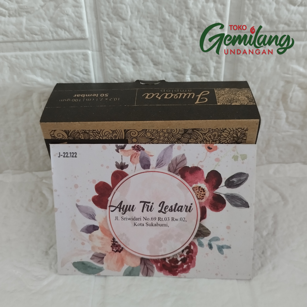 

Amplop Kondangan / Sumbangan Nikah Motif Juwara J 122 Isi 50 Harga Murah