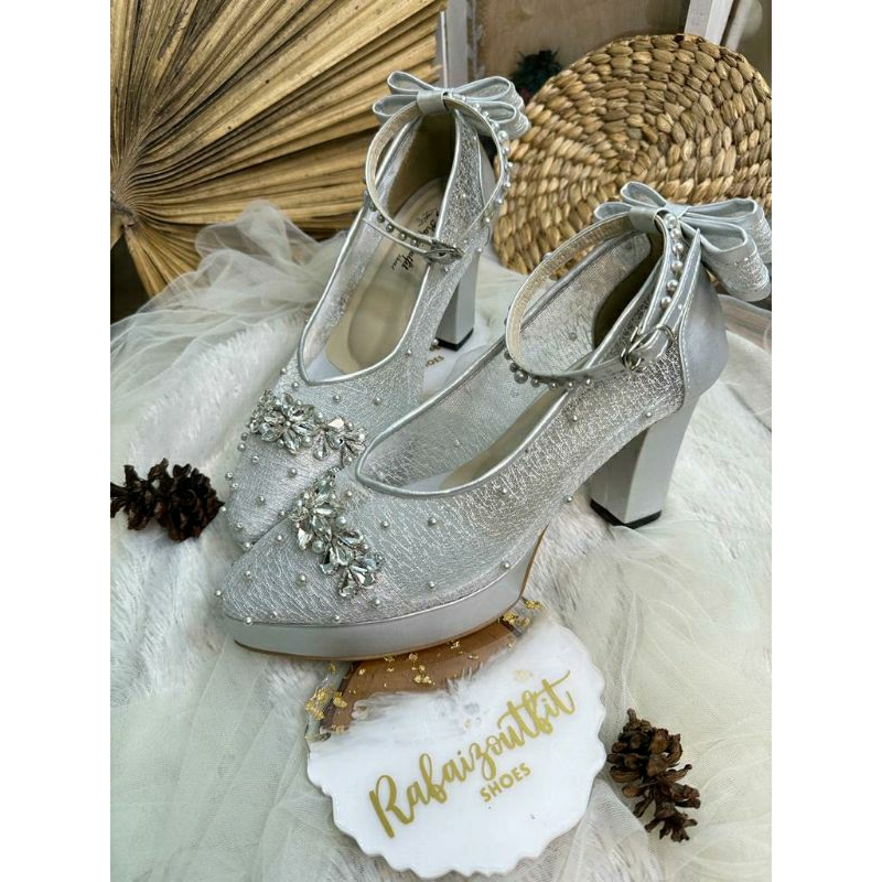 Sepatu wedding pesta Cantik biangka silver 9cm