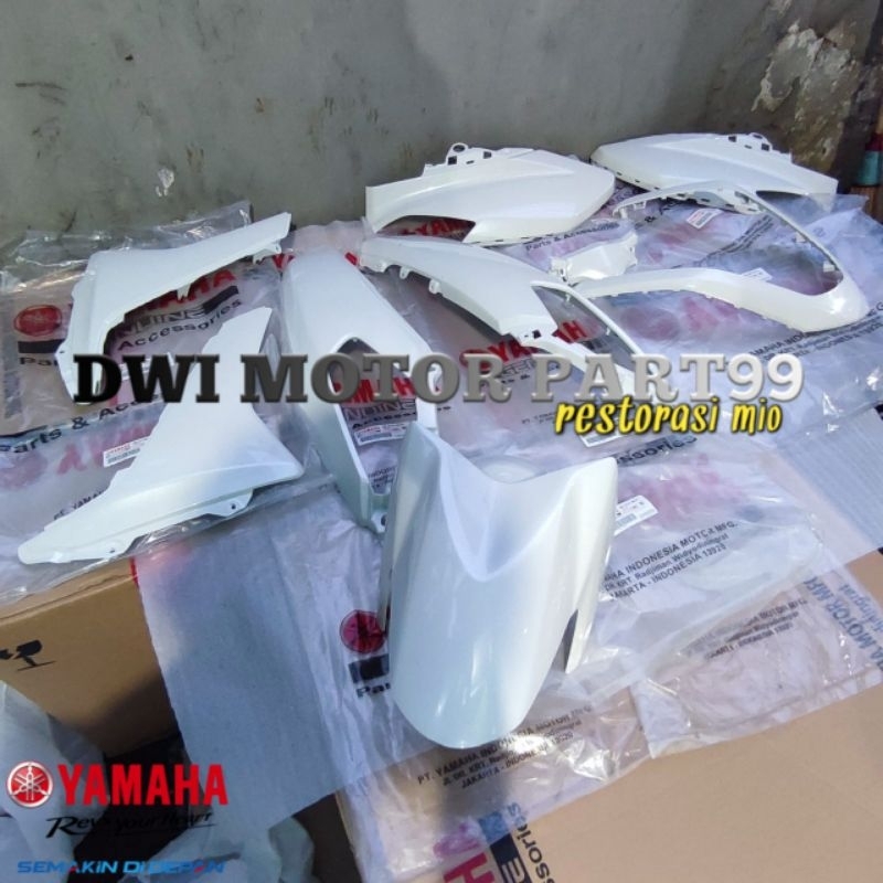 FULL SET BODY HALUS NMAX N MAX OLD 2DP-P1 PUTIH 2016-2019 ORIGINAL YAMAHA