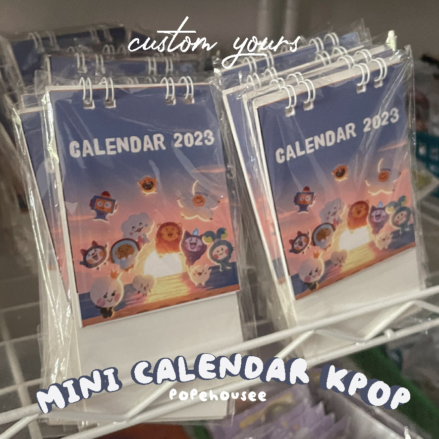 

CUSTOM KALENDER MINI 2024 KPOP KPOPERS GROSIR SUPPLIER SOUVENIR bts blackpink stray kids nct dream Le Sserafim nct127 exo wayv seventeen ive red velvet enhypen new jeans treasure army bangtan twice itzy