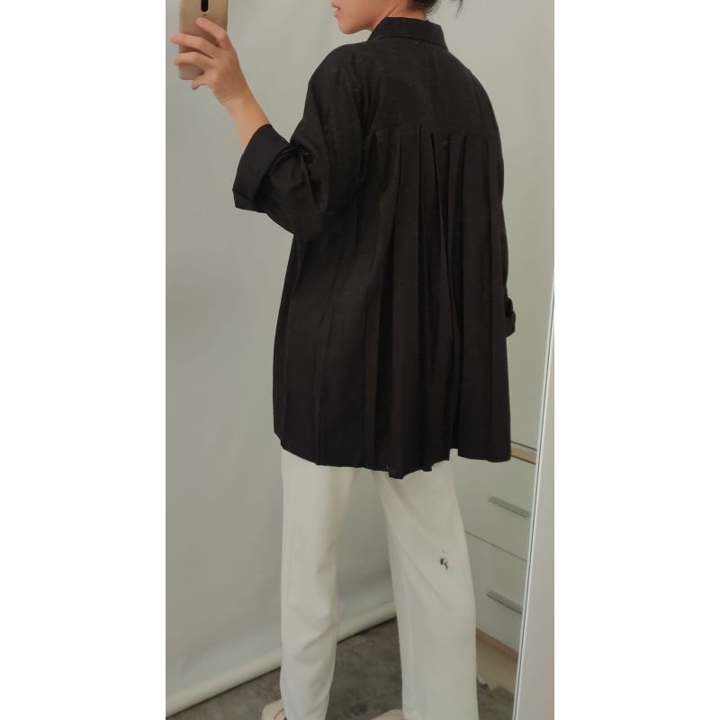 back pleats/Levi shirt