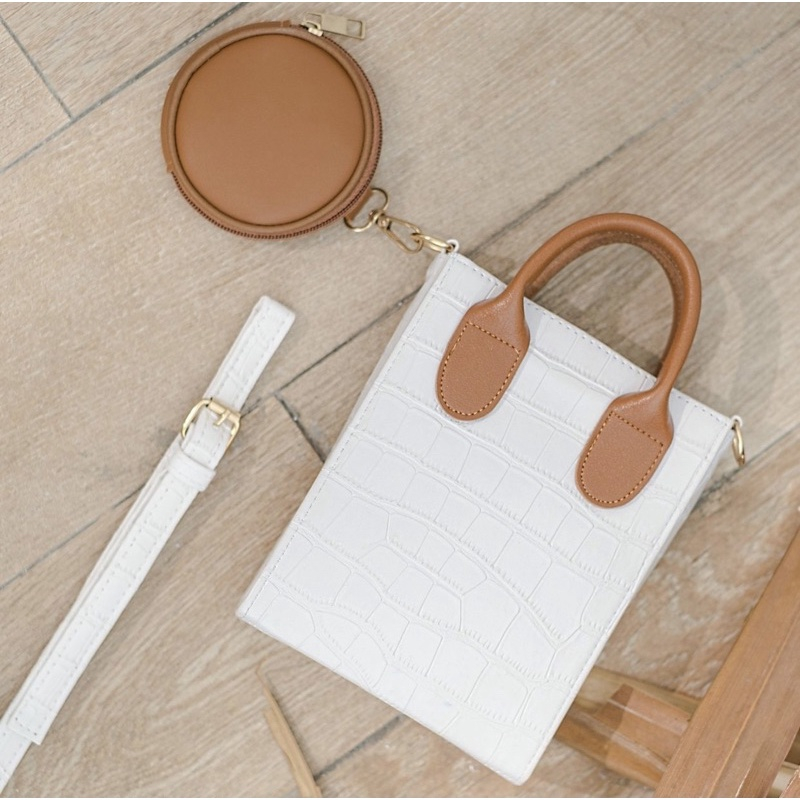 Sling bag / Tas selempang wanita / Sling bag mini / Tas remaja / Fit bag / Tas premium