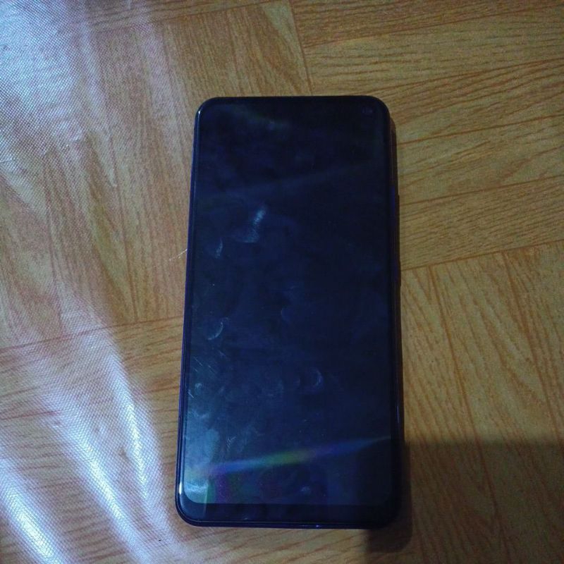 vivo V19 8/256 minus