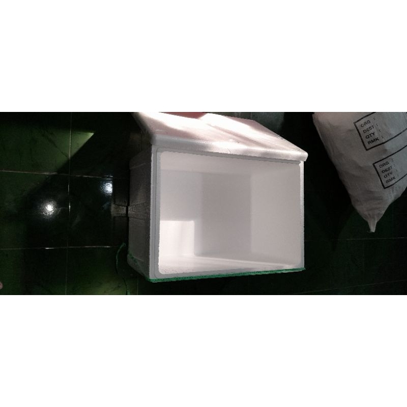 Box es uk 60kg Box es besar ( khusus ambil ditempat )