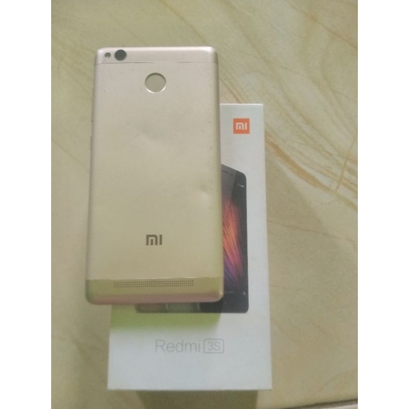 Xiaomi Redmi 3S Ram 3/32 Normal Hp + Dusbox