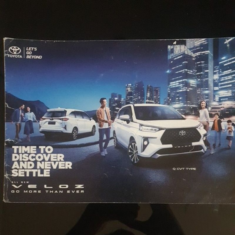 Brosur Toyota Veloz ( leaflet )