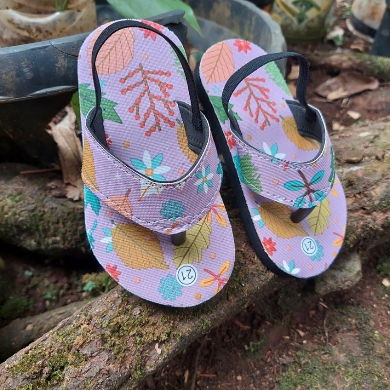 Sandal Baby Laki Laki Perempuan Tali Karet Belakang Motif Daun Sandal Anak