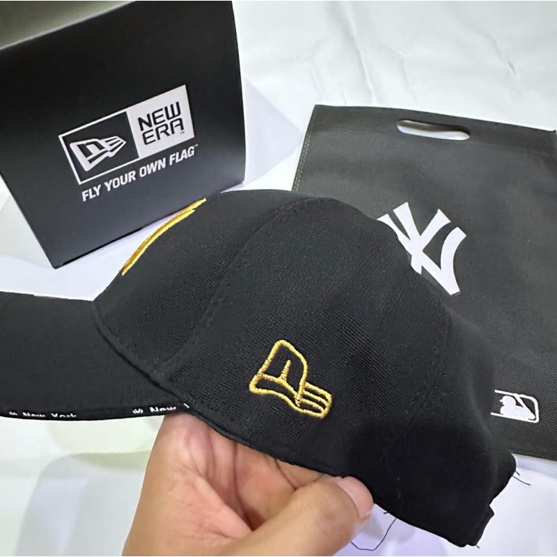 Topi Baseball Unisex Cap Bordir Newyork Casual Hat Black Logo Gold Fullset