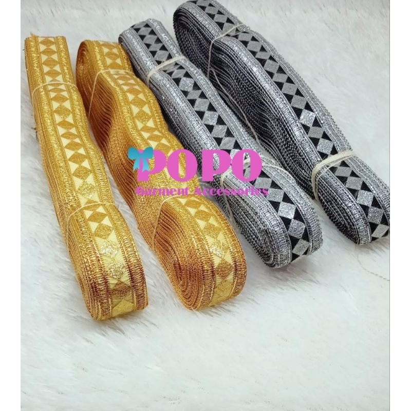 PITA / RENDA INDIA / RENDA GAMIS 2,8CM ( ISI:10 YARD )