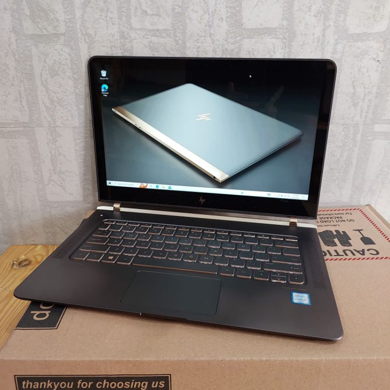 Laptop HP Spextre 13-v011dx Cor i7-6500U Ram 8Gb SSD 256Gb Keyboard backlight