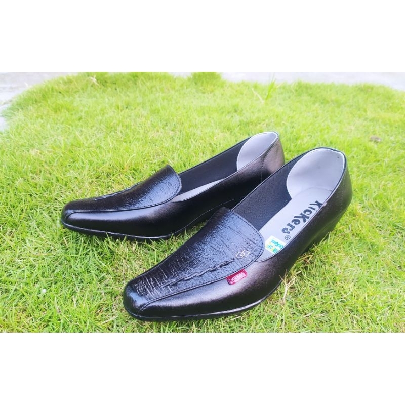 Kickers - Sepatu slip on wanita Formal Fantovel Pantovel Wanita Kulit Asli Hitam