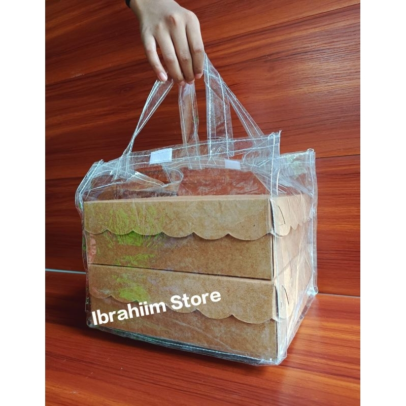 

TAS MIKA TRANSPARAN TEBAL UKURAN 20X20 TAS HAJATAN NASI BOX TRANSPARAN