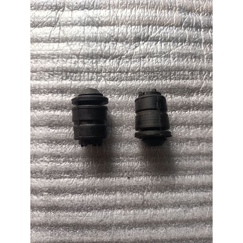 karet ganjalan bagasi belakang mobil Toyota avanza