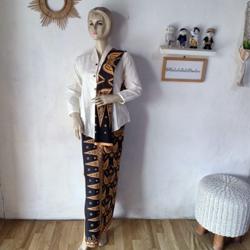 paket kebaya baduy putih (kain dan selendang)